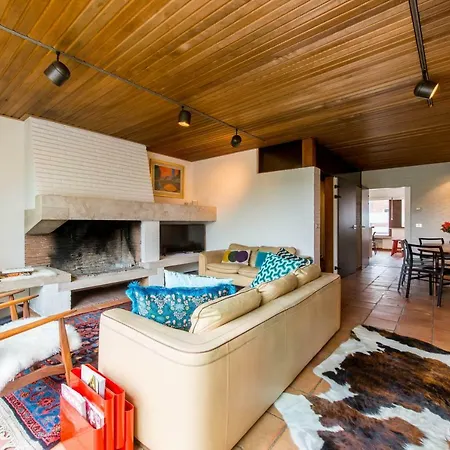 דירה Vintage Duplex In ברוז'