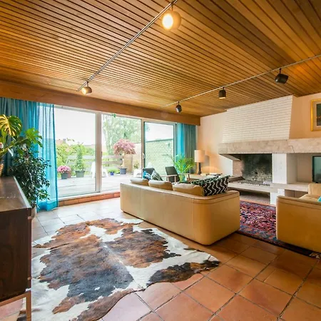 דירה Vintage Duplex In *